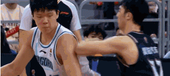 程博:楊瀚森稱NBA的對抗更文明 讓在場記者們對CBA產生了興趣