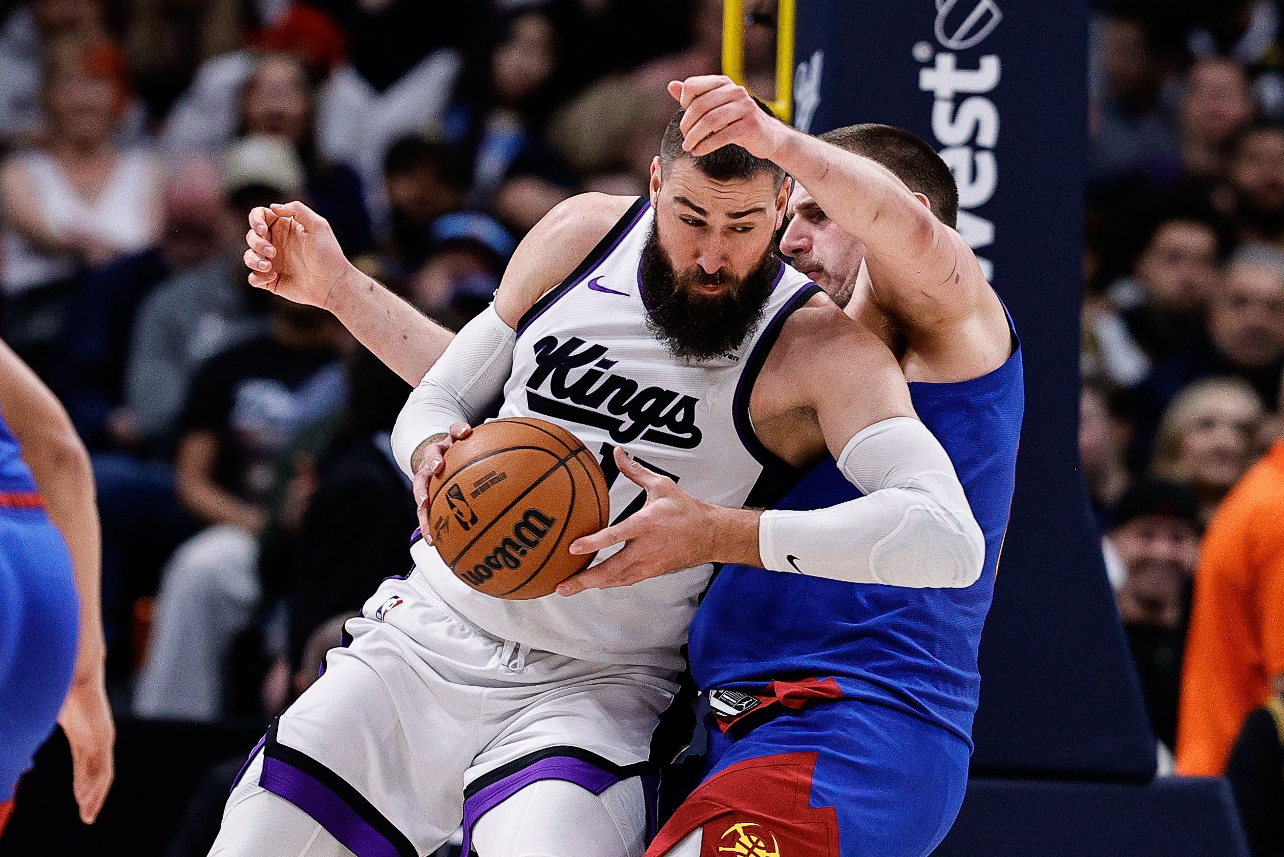 塞媒:約基奇給瓦蘭打了電話 說服他繼續征戰NBA