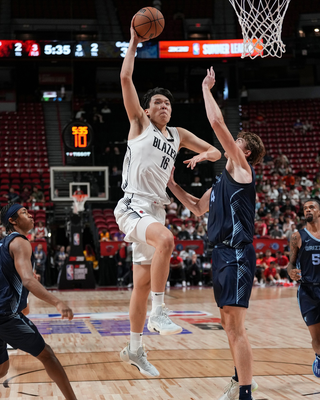 楊健:楊瀚森的劈扣是他在努力調整的跡象 NBA的背靠背是必修科目