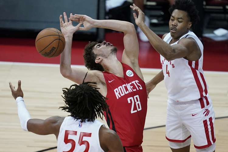 申京:在土耳其打球輸了就像有人死了一樣 剛進NBA時很難適應