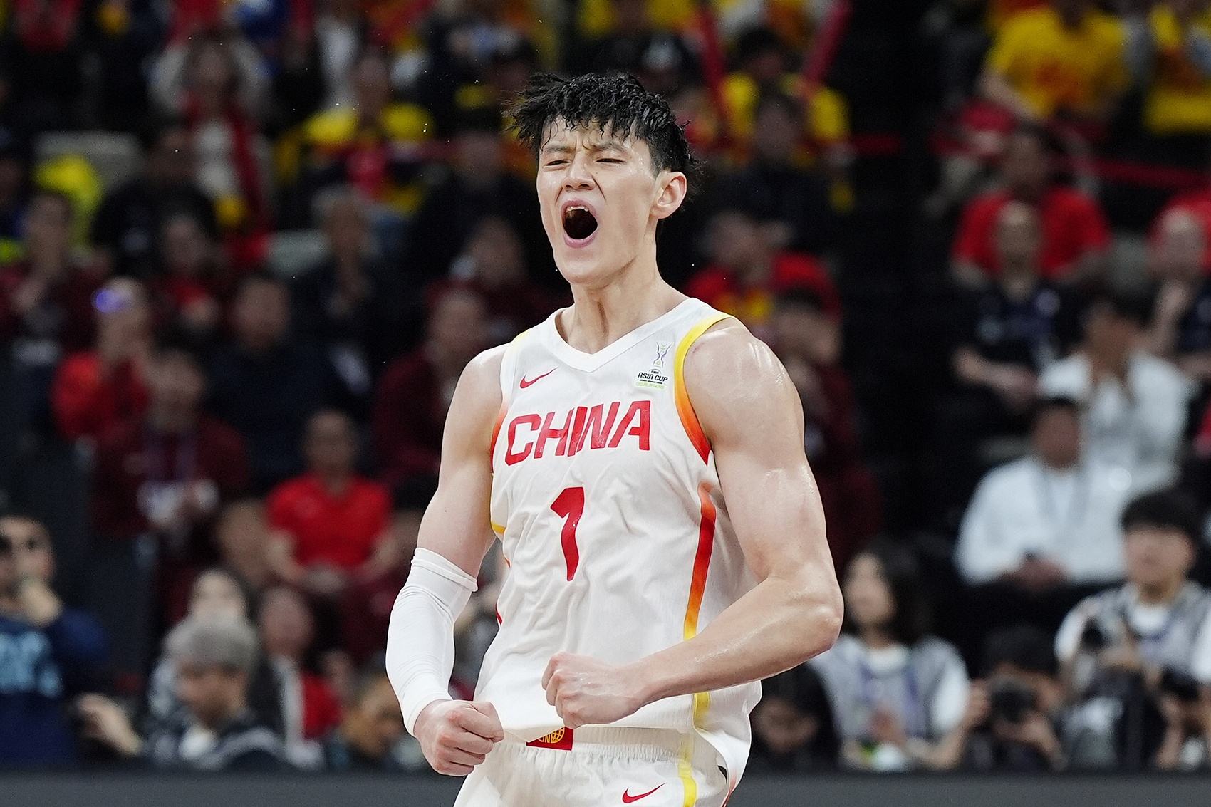 媒體人:傷病導致選材受限 但無論誰入選 代表的都是中國男籃!