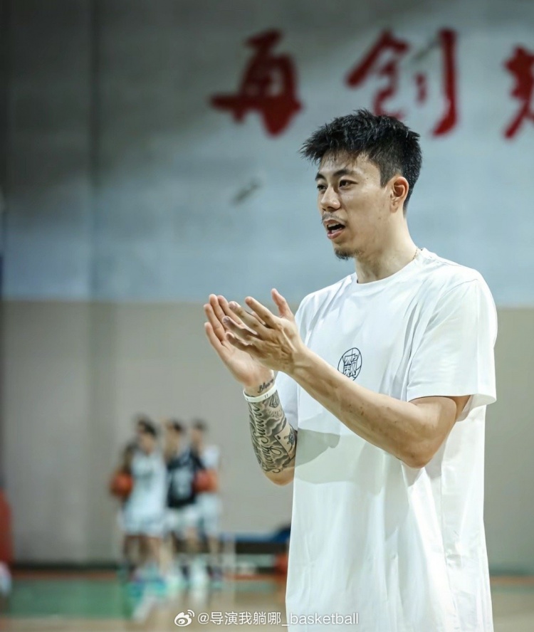 圖片均來自@ 導演我躺哪_basketball