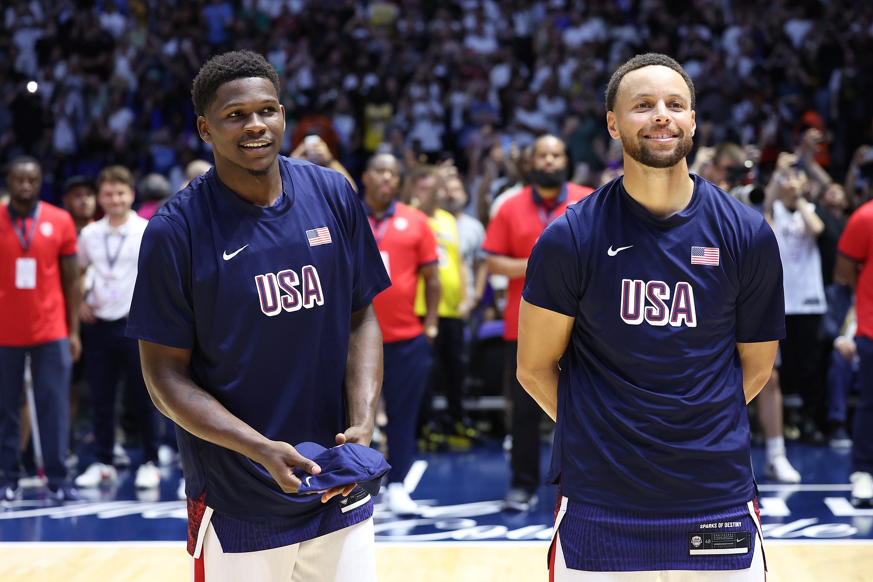 45名庫里訓練營學員進入NBA或WNBA 誰讓你印象最深?庫里:華子